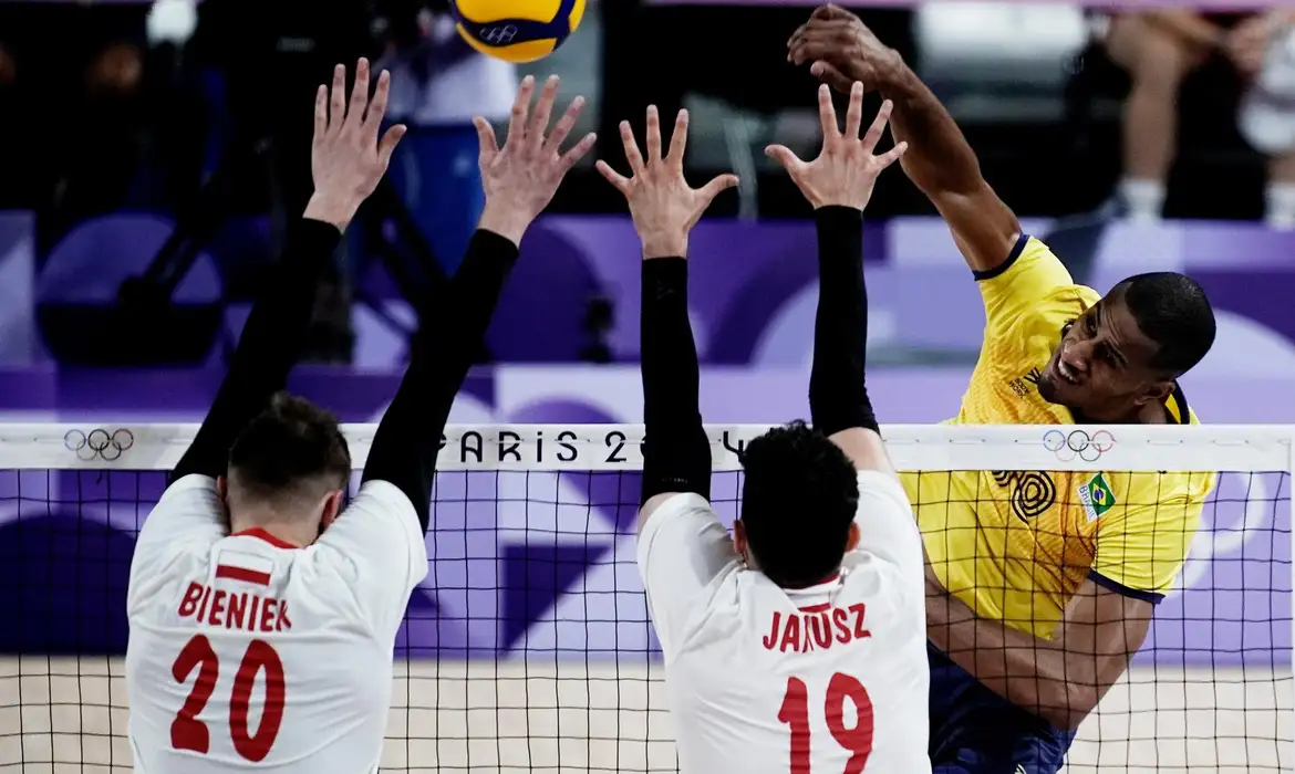 Vôlei seleção masculina leva virada da Polônia, o 2º revés em Paris